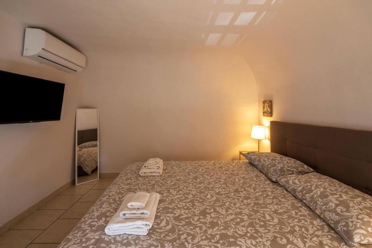 Cozy'S House Nel Cuore Della Citta Catania Ngoại thất bức ảnh