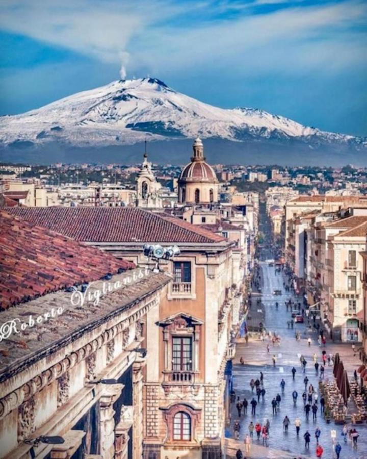 Cozy'S House Nel Cuore Della Citta Catania Ngoại thất bức ảnh